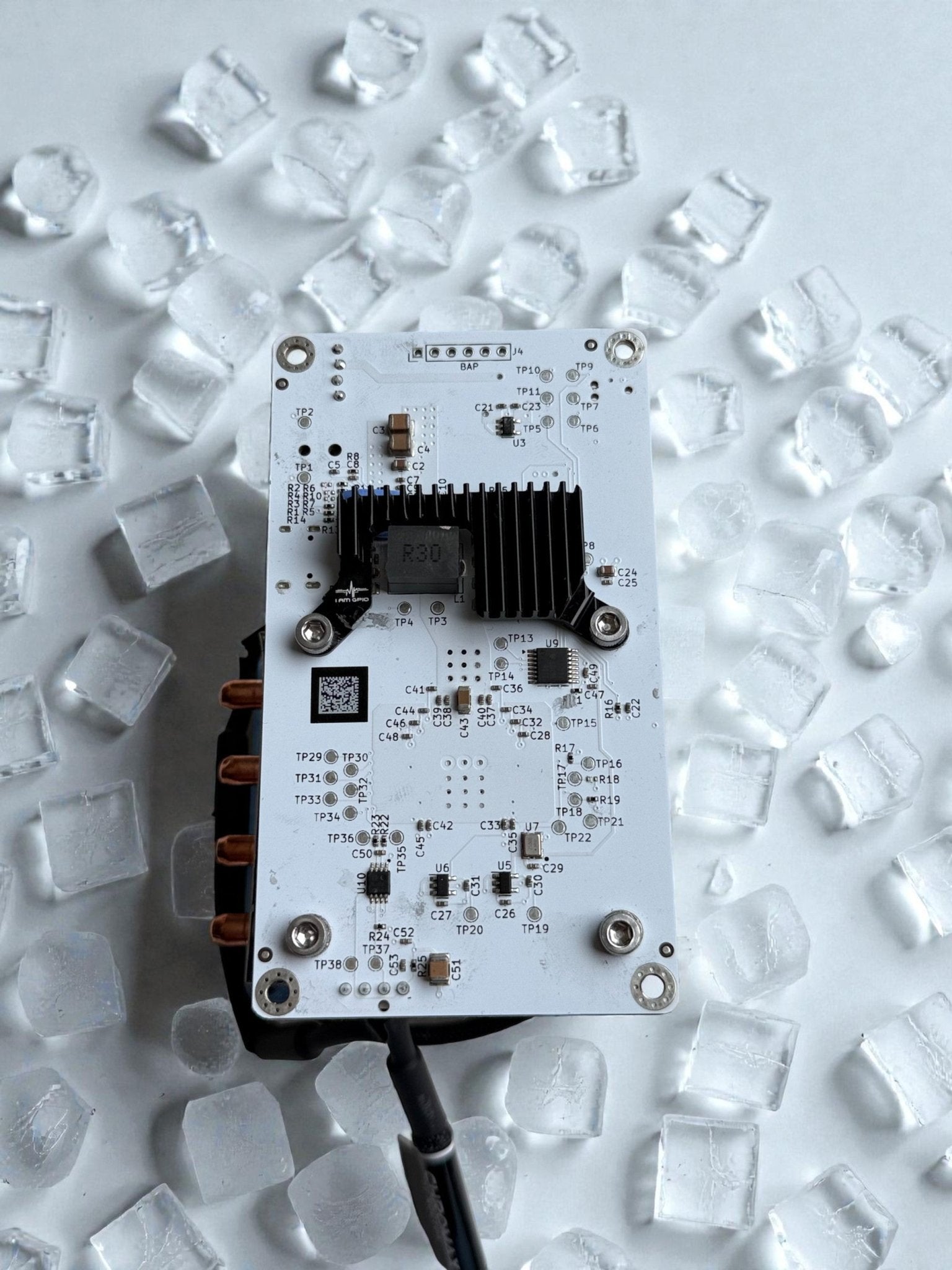 Bitaxe "IceAxe" Gamma Ultimate Edition 1 - Polarblocks