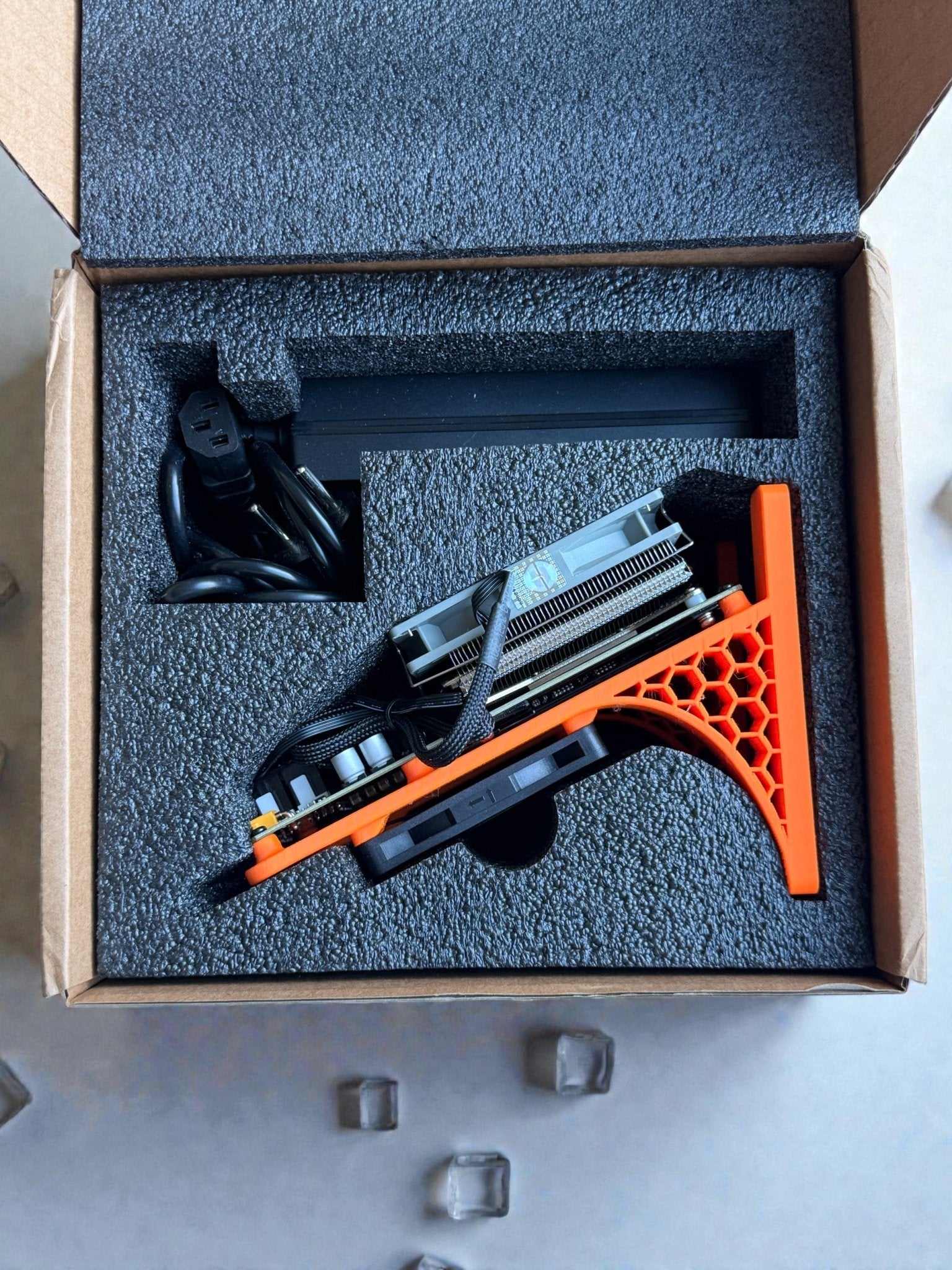 NerdQaxe++ Rev6.1 Edition 2026 6TH/s - Polarblocks